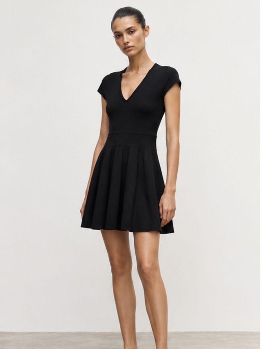 THEORY Knit Flit and Flare Black Dress Size Size Large